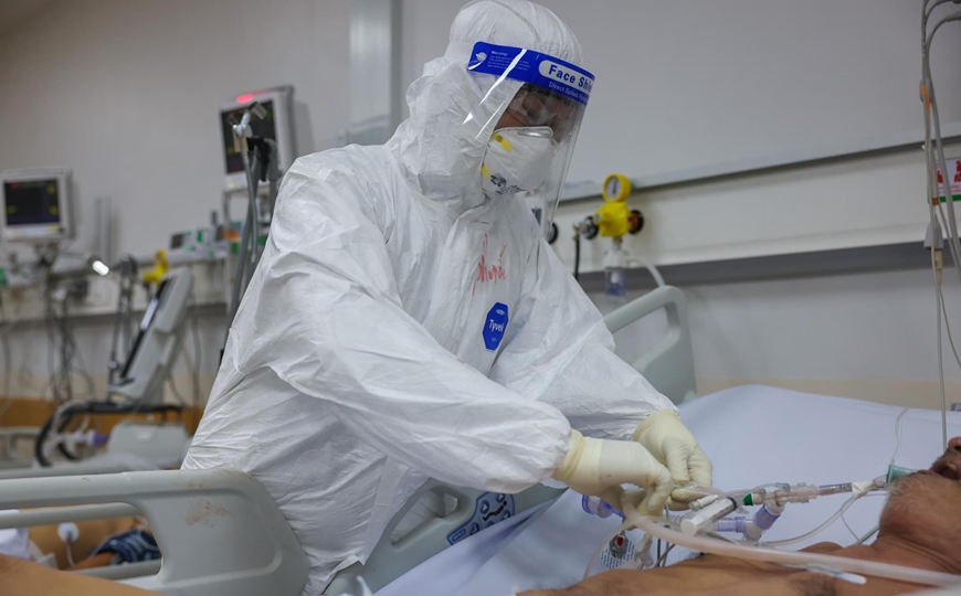 20 ngày chiến đấu với SARS-CoV-2 

